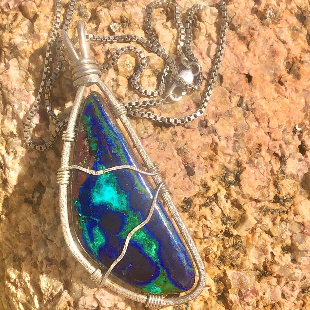 Handcrafted Silver Inlaid Chrysocolla Mineral Necklace - Picture 5 of 14